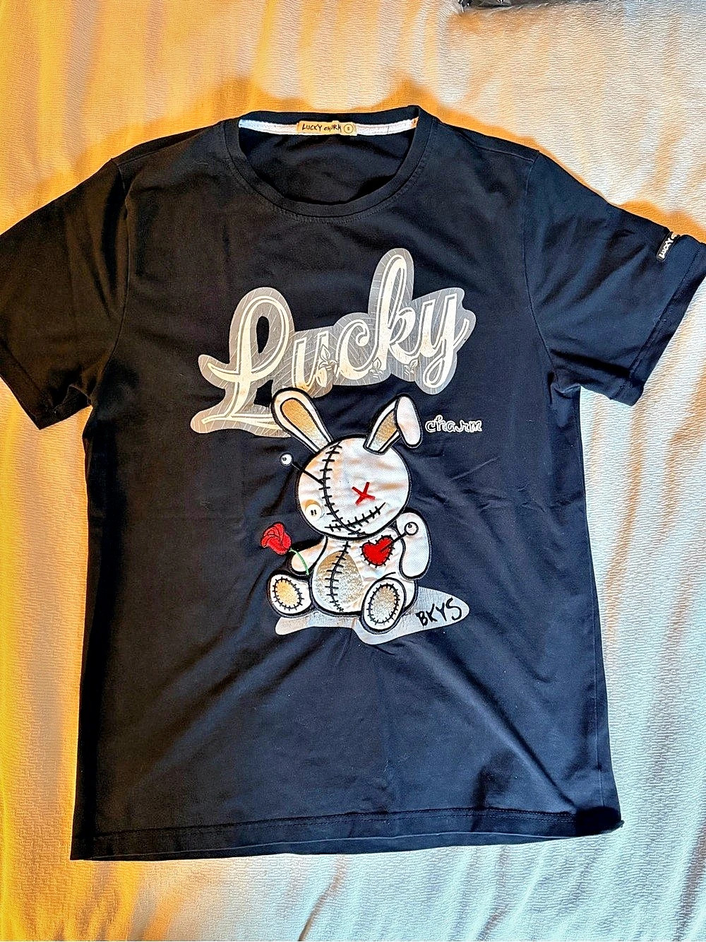 Lucky Charm graphic tee in Black Size Small